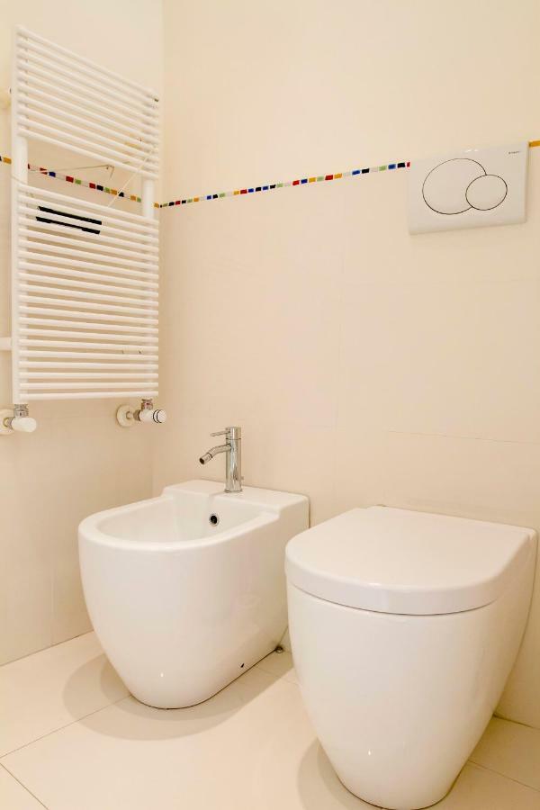 Luxrent Apartment Castello Турин Екстер'єр фото